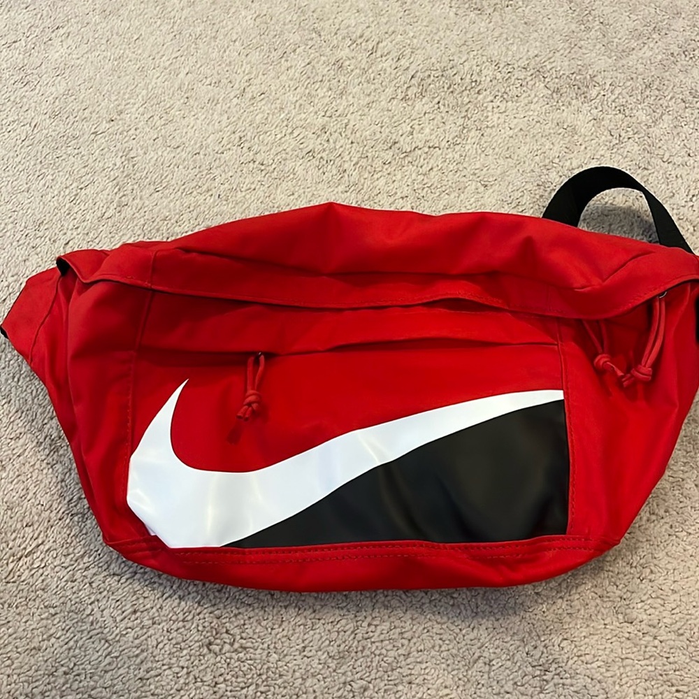 Nike Large Belt Bag - NWT